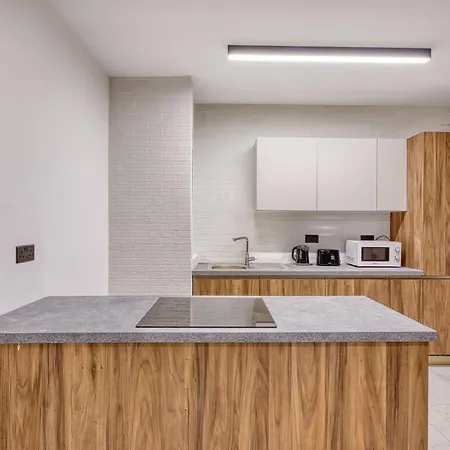 Cosy Saint Julians *